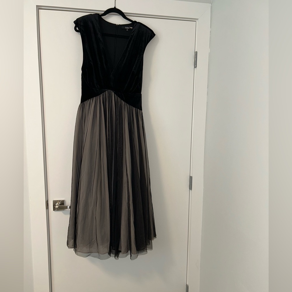 Badgley Mischka Black and Gray Velvet Bodice Midi Dress